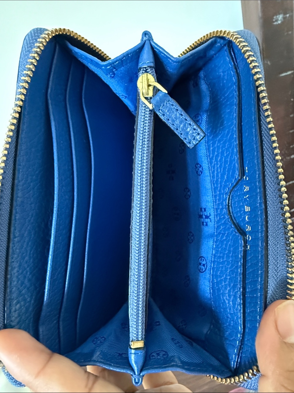 Tory Burch Royal Blue Pebbled Leather Wristlet - Picture 9 of 15